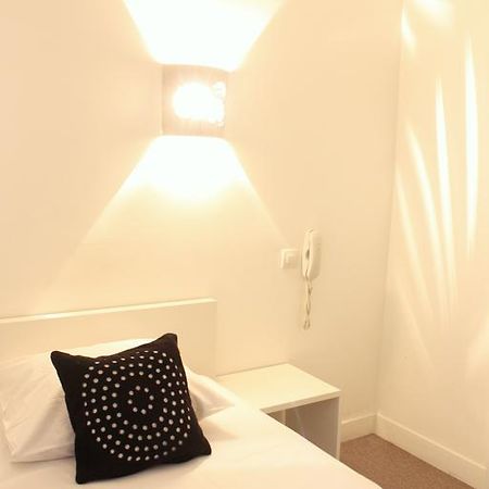 Hotel Petit Bastille Aulnay-sous-Bois Luaran gambar