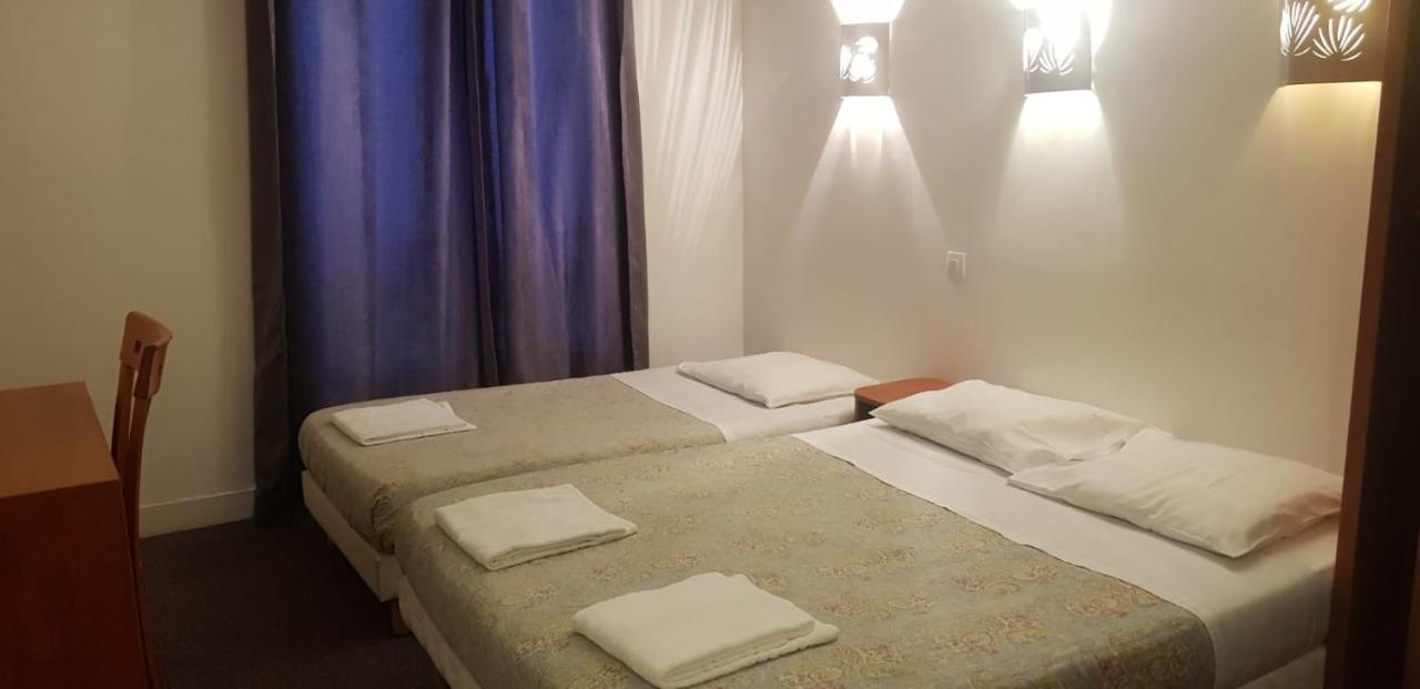 Hotel Petit Bastille Aulnay-sous-Bois Luaran gambar